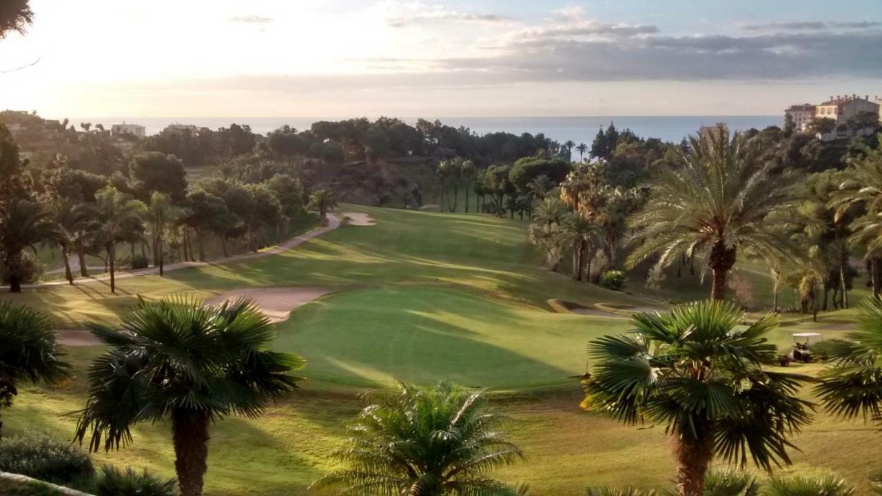Magnificent Port-Beach 5* Luxury Residence Benalmádena Esterno foto